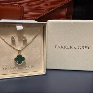 Parker & Grey Gold/Green Clover Pendant Necklace Set